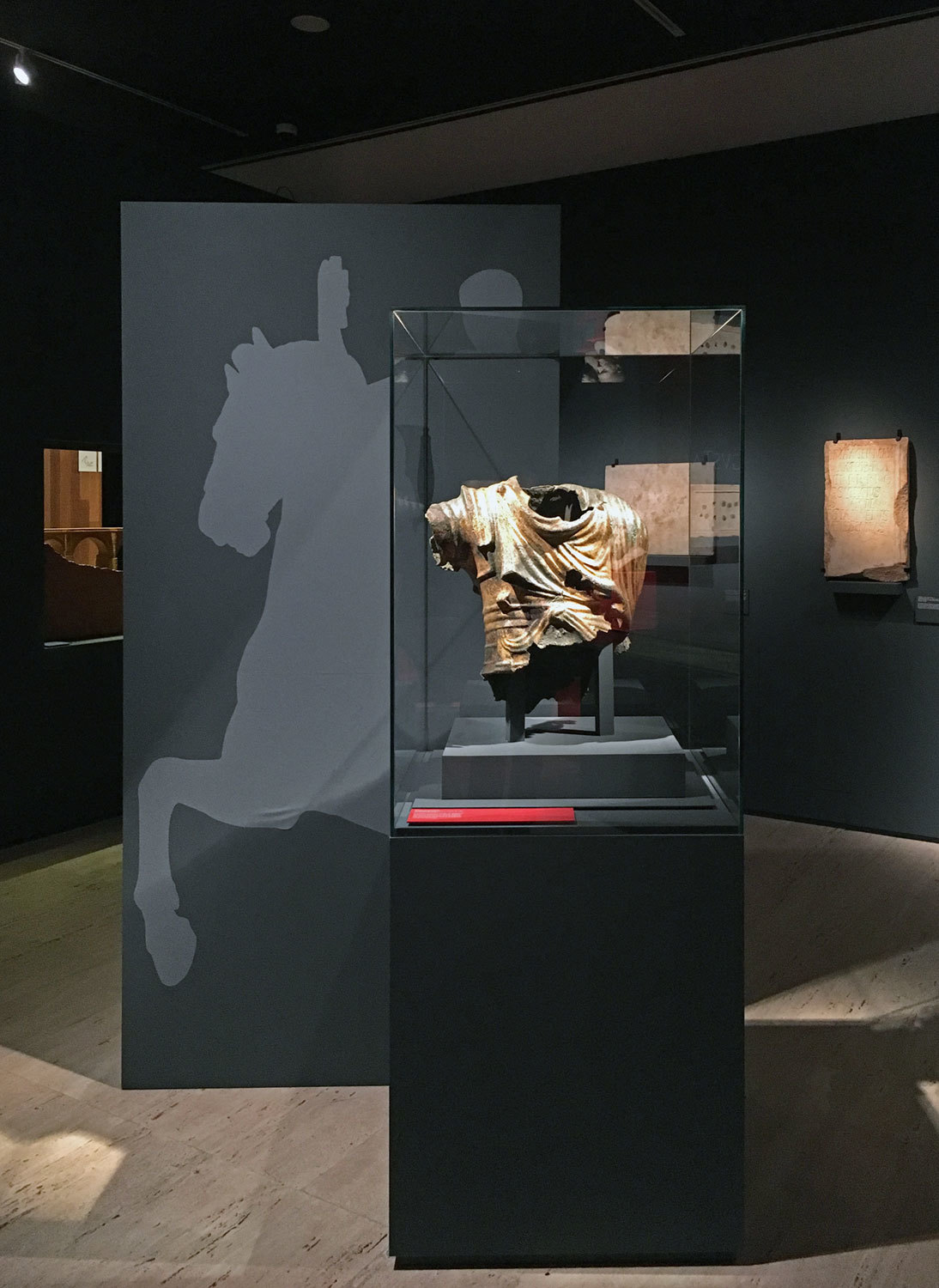 Exposición Lusitania romana, en el Museo Arqueológico Nacional. Proyecto realizado por Robles Project Factory.